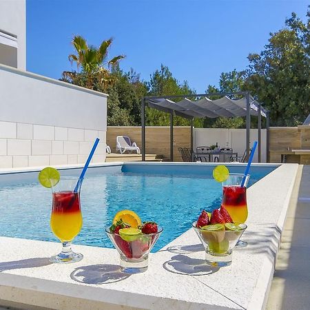 Apartments Villa V Vir Ngoại thất bức ảnh