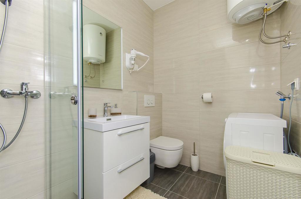 Apartments Villa V Vir Ngoại thất bức ảnh